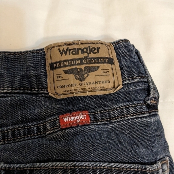 Wrangler dark blue almost off black jeans size 29 X 30 - Picture 9 of 10